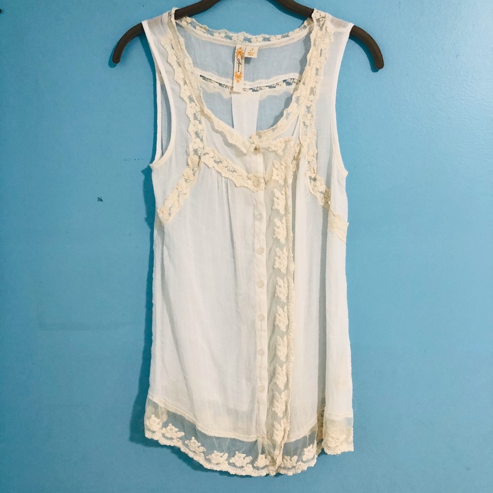 Adiva Flowy Cream Sleeveless Blouse Boho Romantic